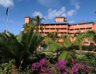 Nassau Palm Hotel Buitenkant foto