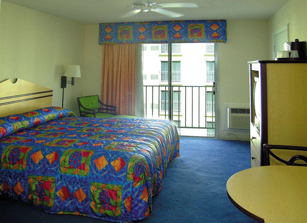 Nassau Palm Hotel Buitenkant foto